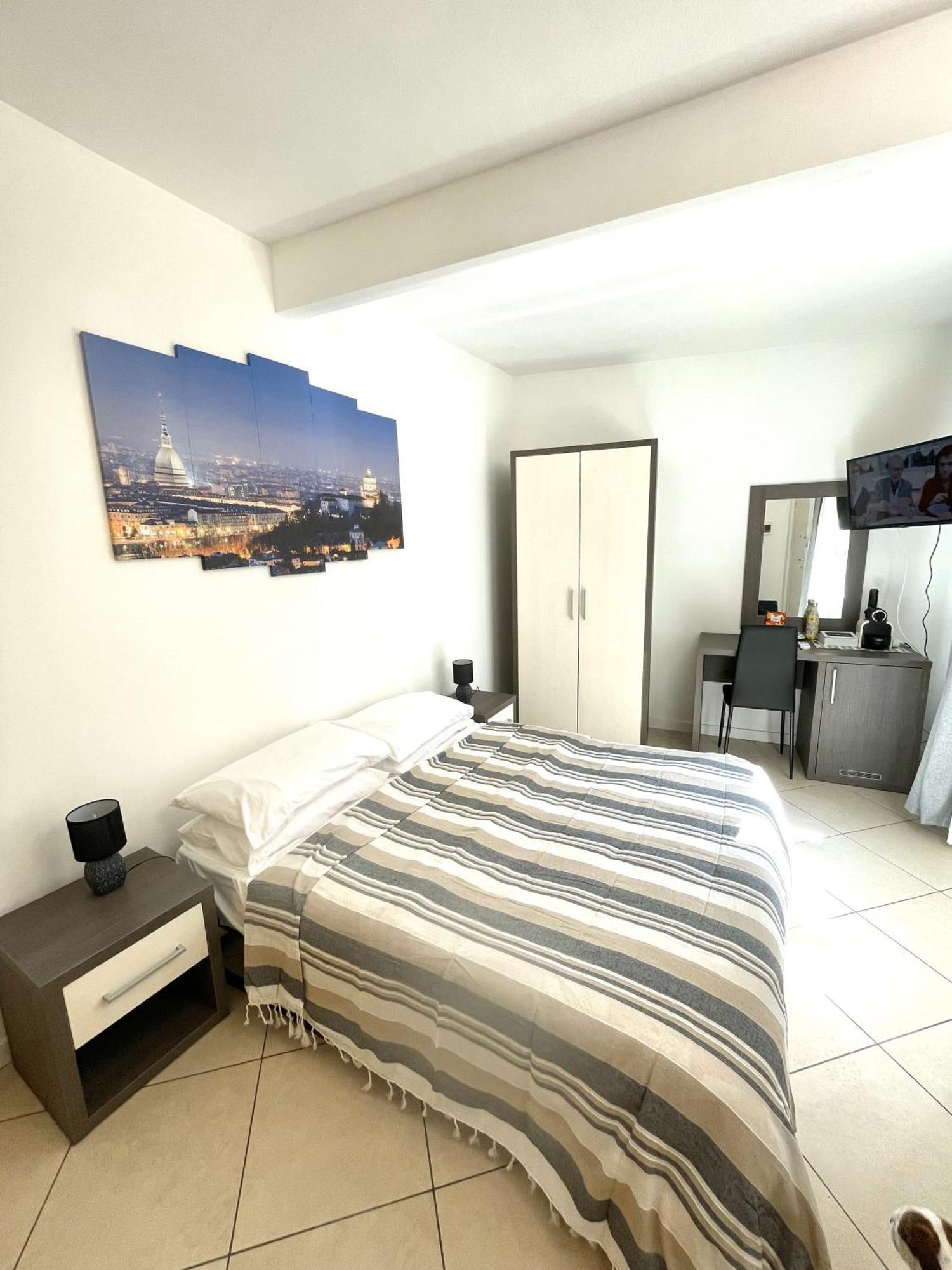 Toret Vanchiglia Studio Apartment Torino Esterno foto