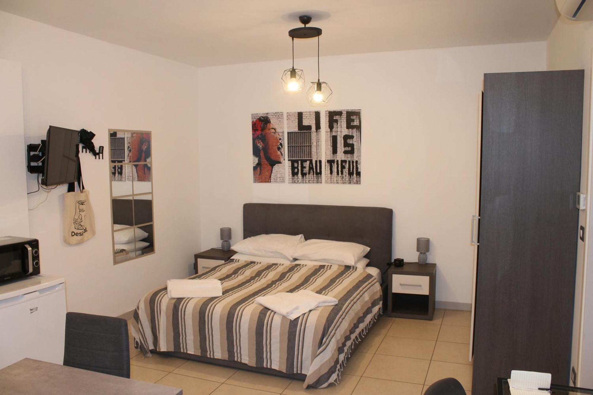 Toret Vanchiglia Studio Apartment Torino Esterno foto